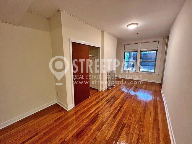 Building Photo - 1 bedroom in Boston MA 02134