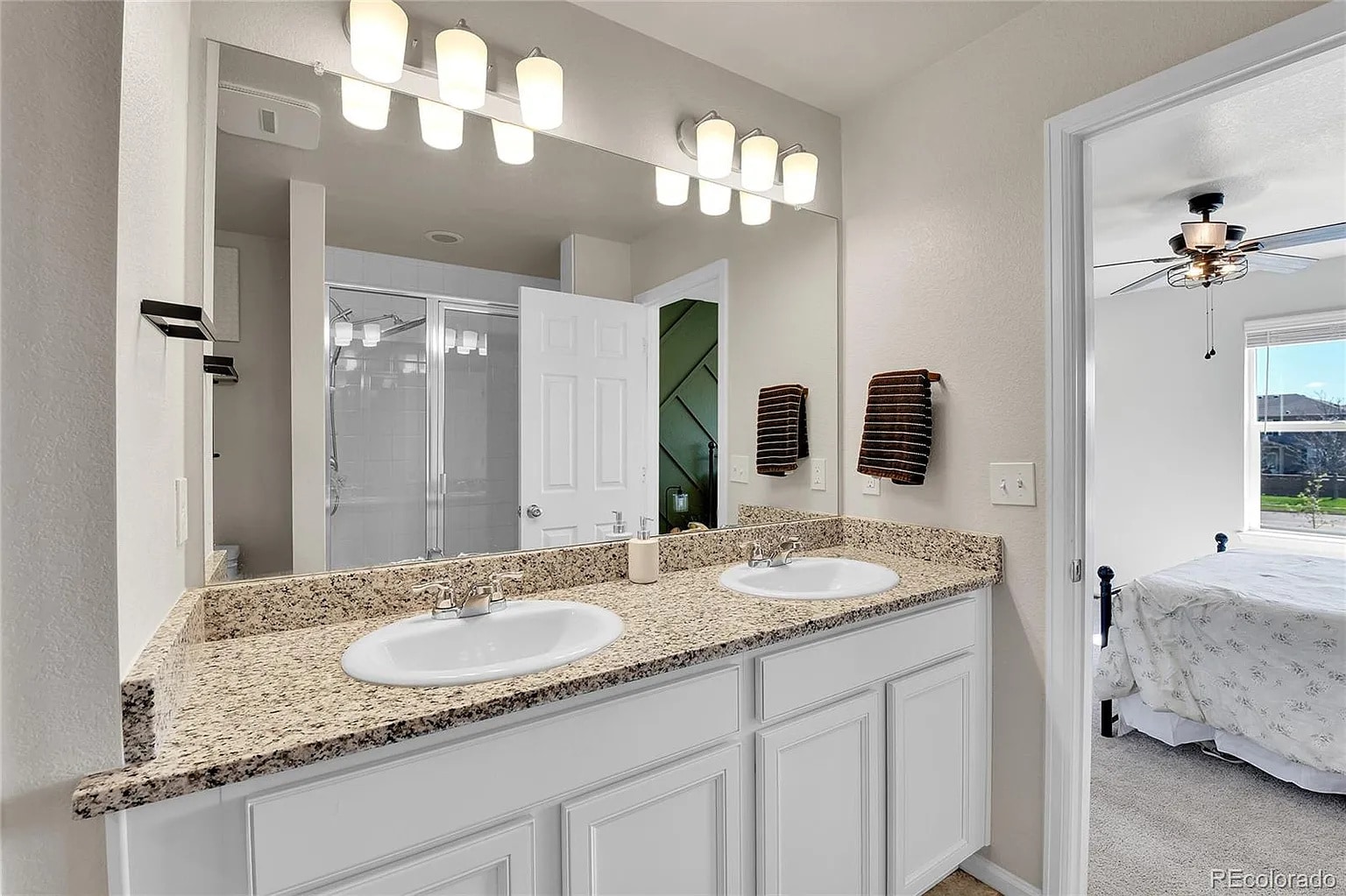 Building Photo - 6459 N Dunkirk St