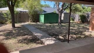 Building Photo - 2325 S 38th St