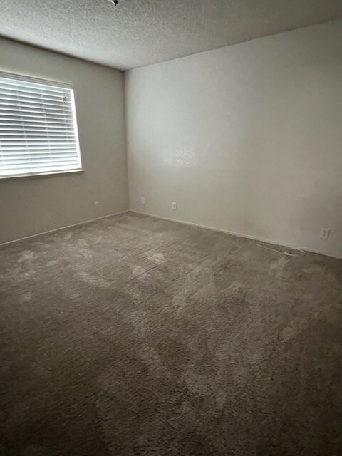 Building Photo - 345 S Sunset St