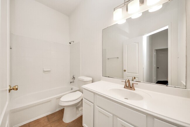 Building Photo - 19122 Mission Manor Ln