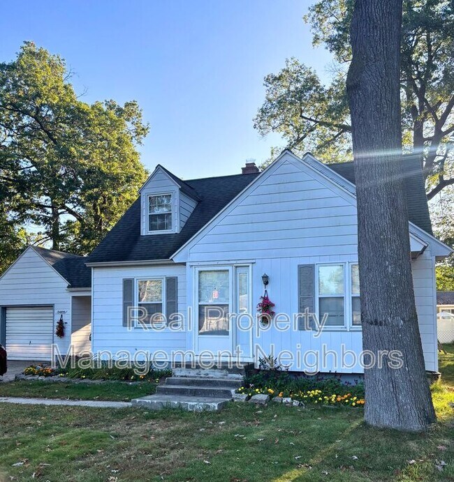 Primary Photo - 3466 McCracken St