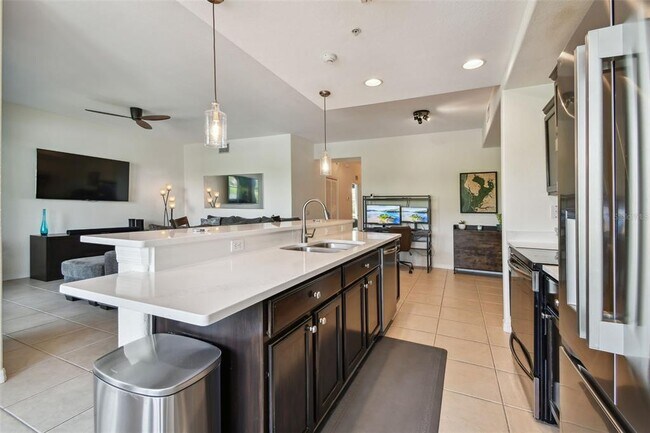 Building Photo - 1003 Fairwaycove Ln