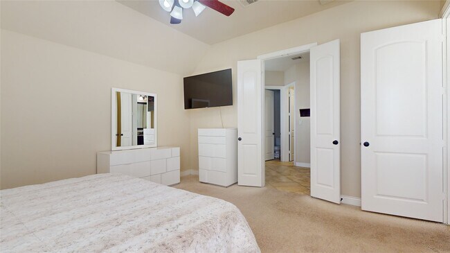 Building Photo - 29127 Crested Butte Dr