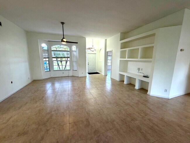 Building Photo - 1742 SW Effland Ave