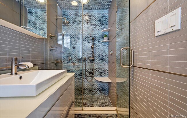 Building Photo - 11 Juneau Blvd