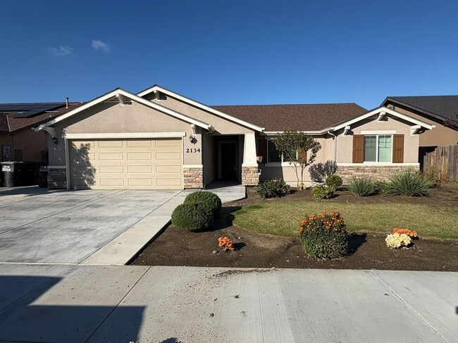 Primary Photo - Beautiful Visalia Home Available Now!