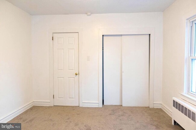 Building Photo - 214 Trumbauersville Rd