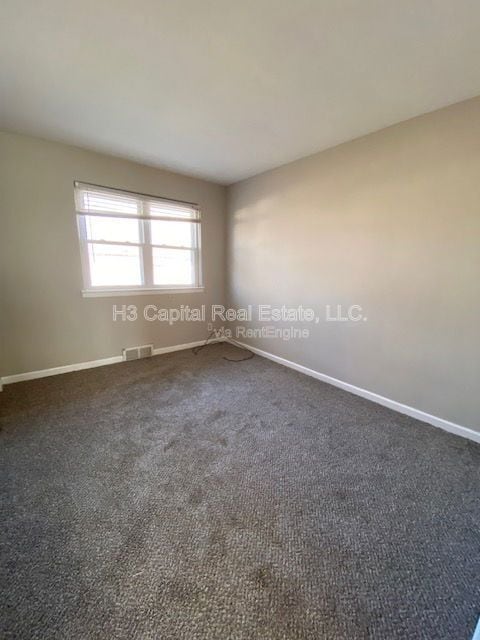 Building Photo - 2565 Boyle Ave