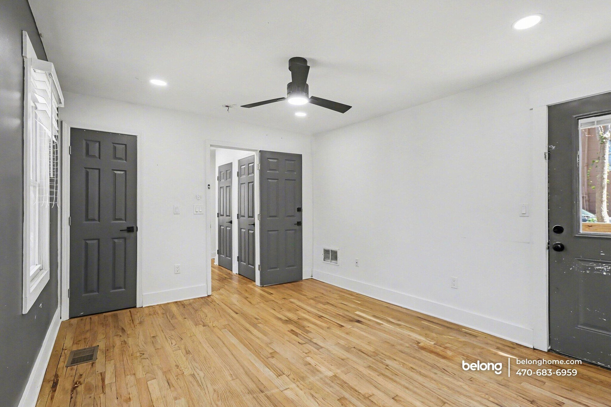 Building Photo - 1866 Thompson Ave