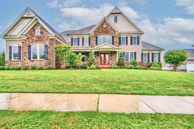 Primary Photo - 2847 Seabiscuit Dr