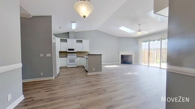 Building Photo - 5006 Carleton Dr