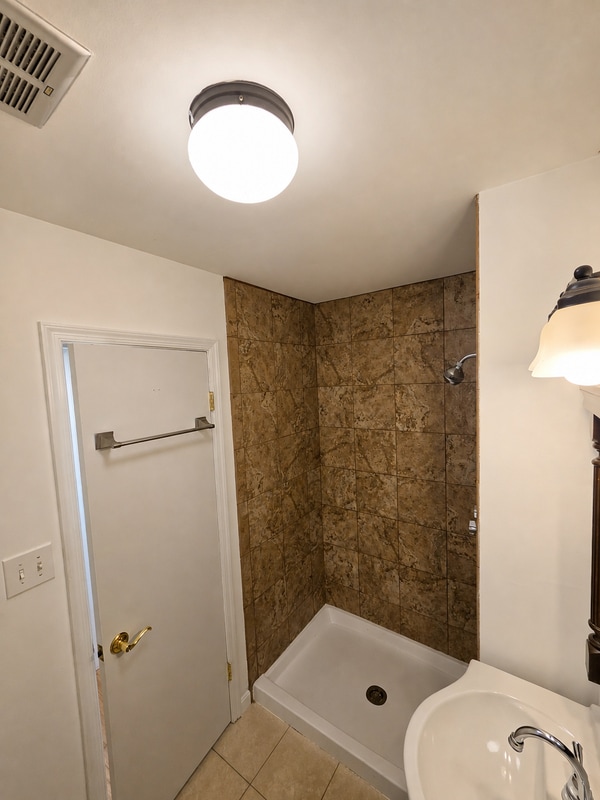 Building Photo - 7708 Suthard Dr