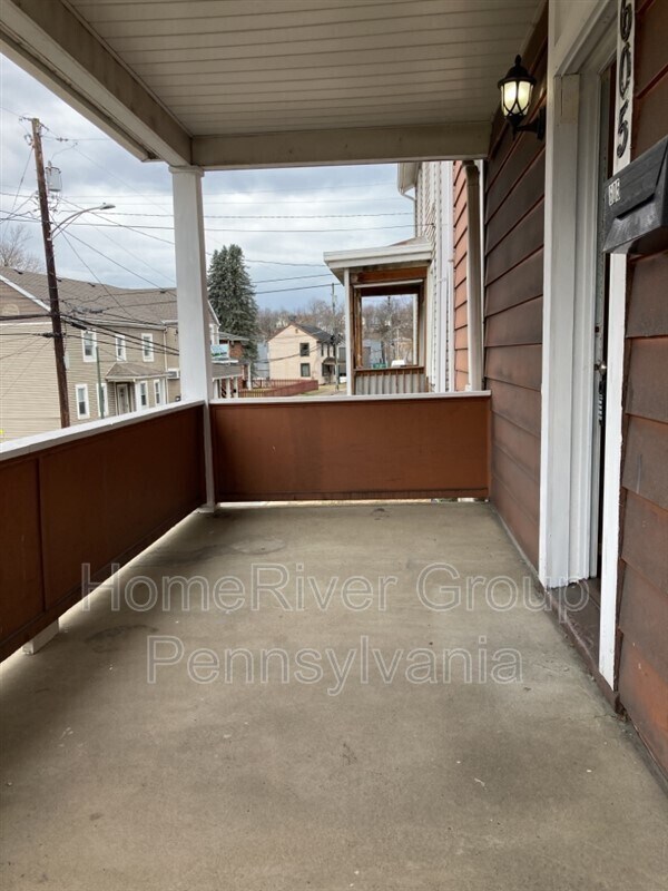 Building Photo - 605 Mt Pleasant St