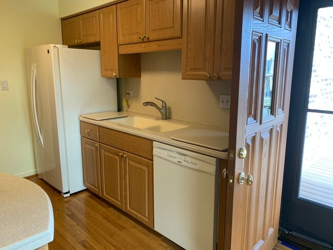 Building Photo - 7609 Hayenga Ln