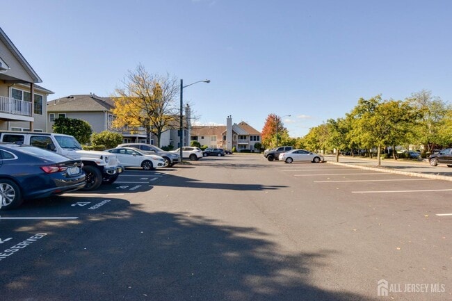 Building Photo - 13 Lackland Ave