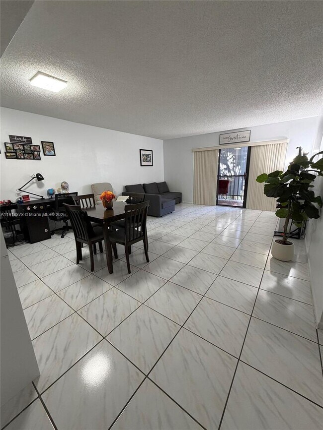 Building Photo - 8415 SW 107th Ave