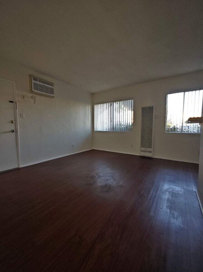 Interior Photo - 7723 Milton Ave.