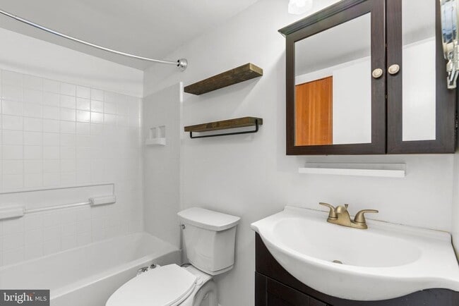 Building Photo - 9317 Farewell Rd