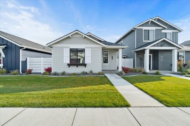 Primary Photo - Single-Level Serenity: Your 3 Bedroom, 2 Bath Dream Home Awaits