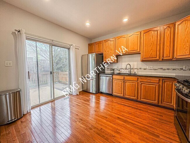 Building Photo - 4647 Flatlick Branch Dr