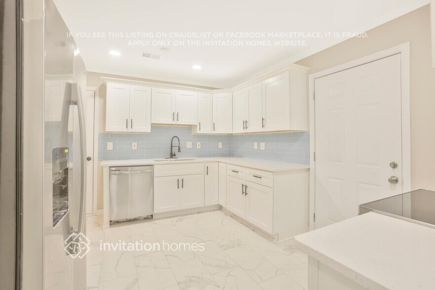 Building Photo - 1025 Bass Ct N W