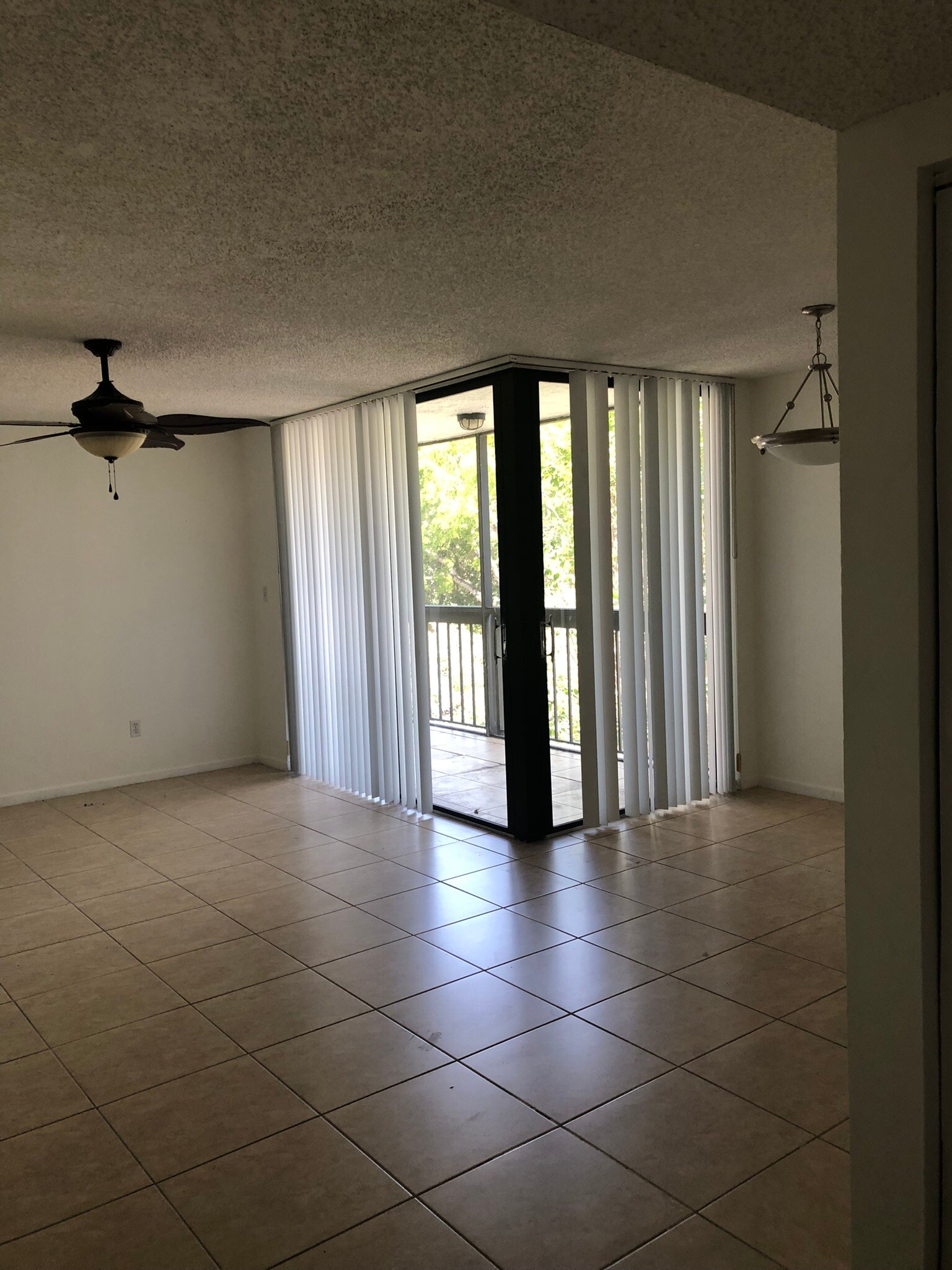 Sliding door to balcony - 820 Lavers Cir