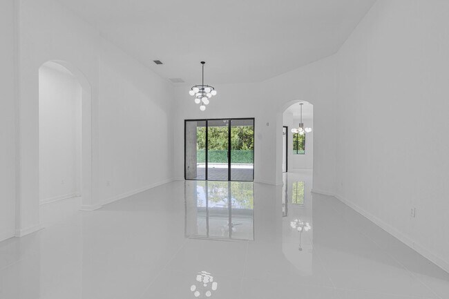 Building Photo - 7551 SW 187th St