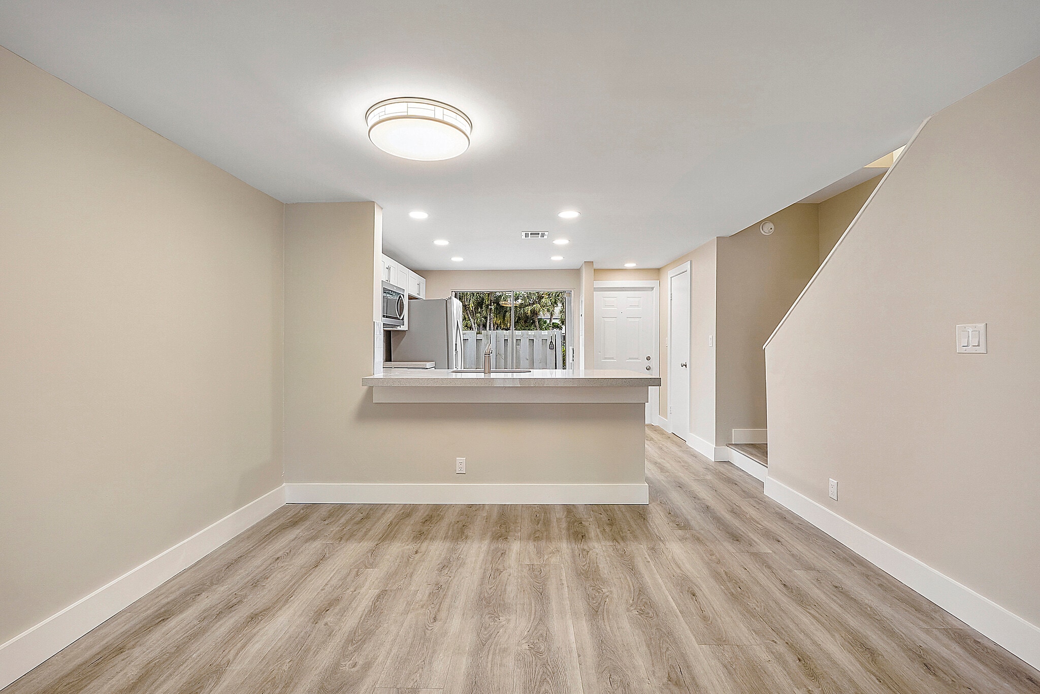 Building Photo - 2757 NE 15th St