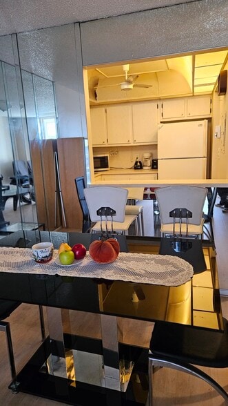 Building Photo - 16851 NE 23rd Ave