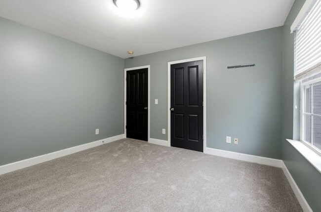 Building Photo - 2661 Avery Park Dr