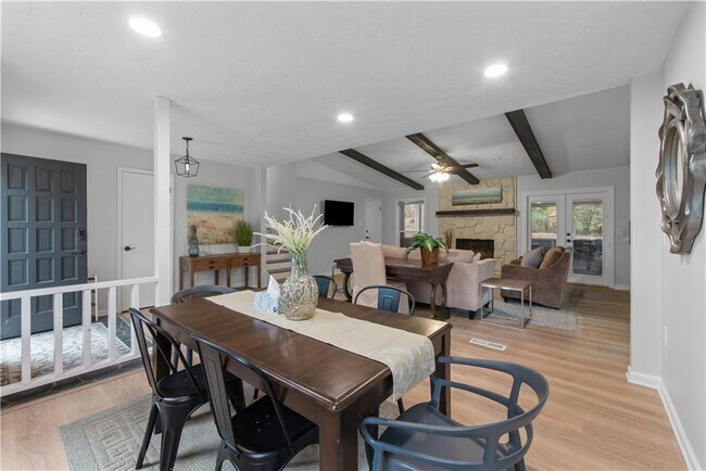 Building Photo - 2532 Hidden Hills Dr