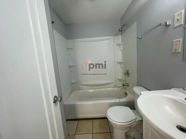 Building Photo - 8000 Lake Shore Dr