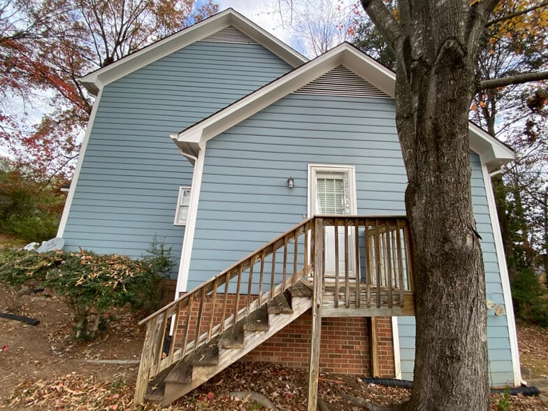 Building Photo - 4 Holdsworth Ct