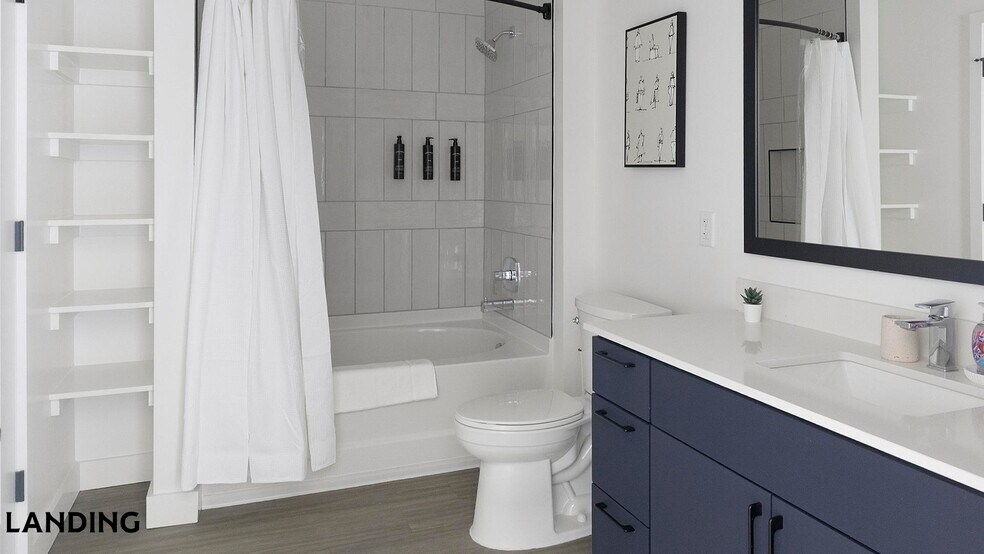 Building Photo - 1007 S Mint St