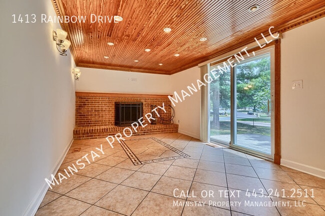 Building Photo - 1413 Rainbow Dr