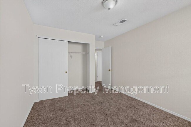 Building Photo - 5905 Night Whisper Rd NW