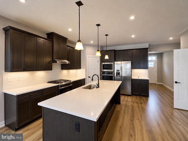 Building Photo - 6809 Ballenger Run Blvd