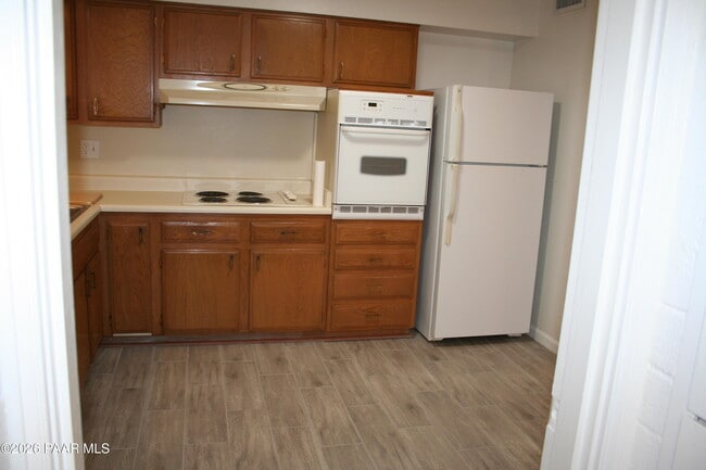 Building Photo - 11014 W Cheryl Dr