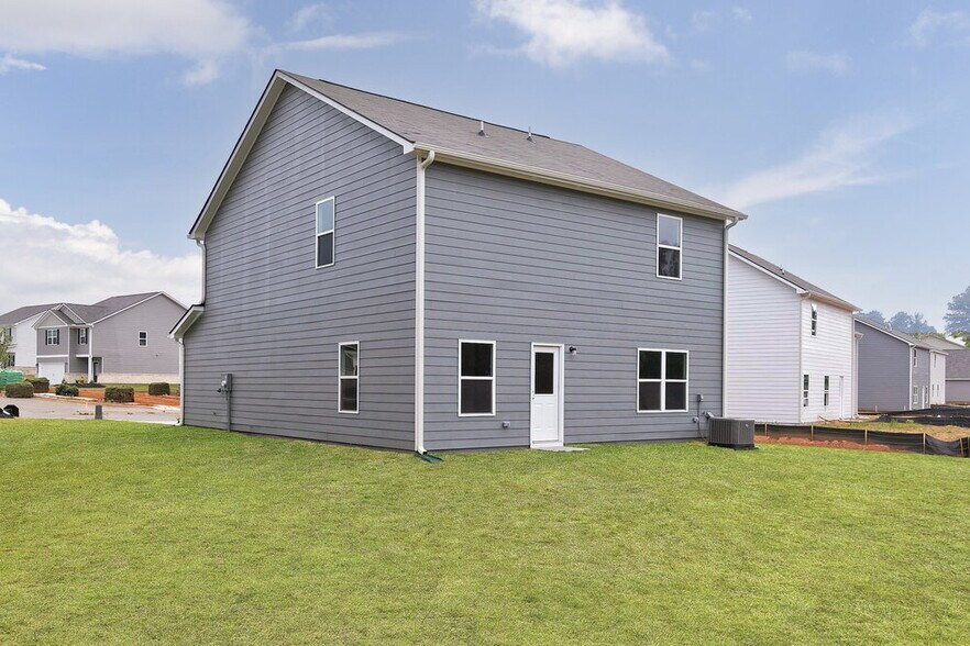 Building Photo - 604 Slate Rd