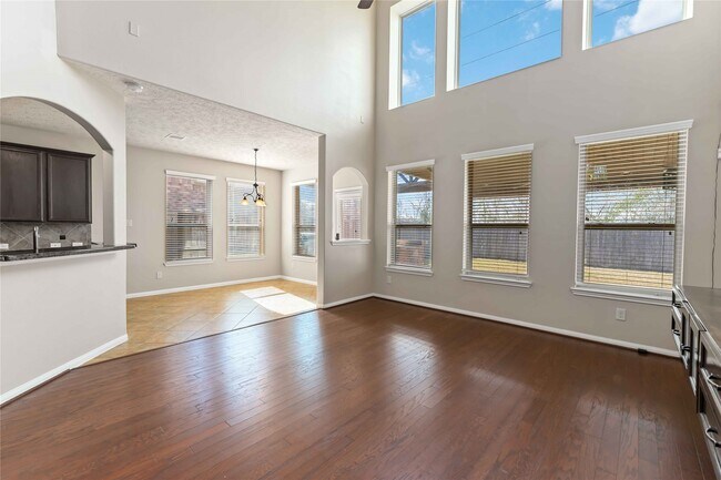 Building Photo - 2814 Palm Harbour Dr