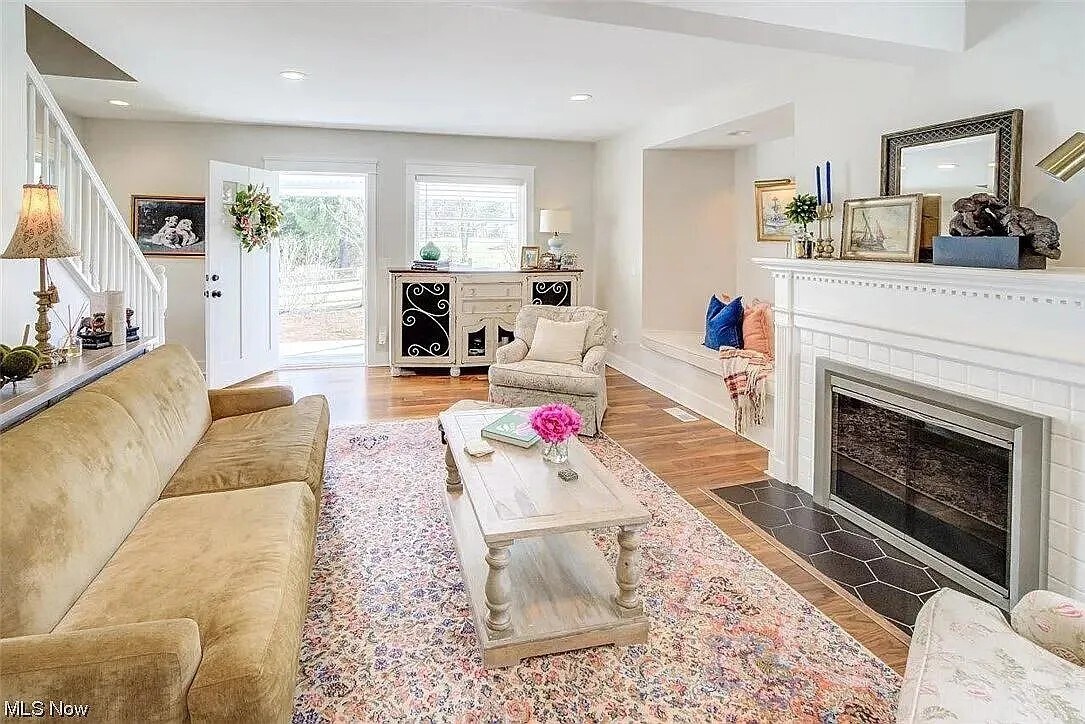 Building Photo - 343 E Garfield Rd