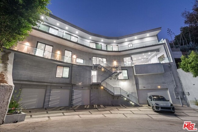 Building Photo - 6181 Temple Hill Dr
