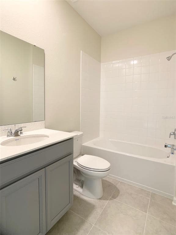 Building Photo - 16440 Champlain St