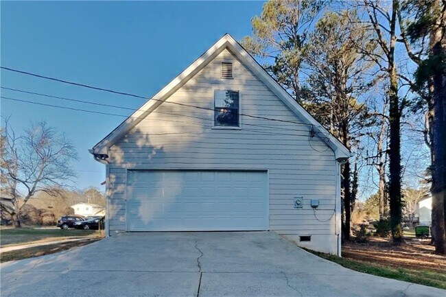 Building Photo - 524 Mephisto Cir