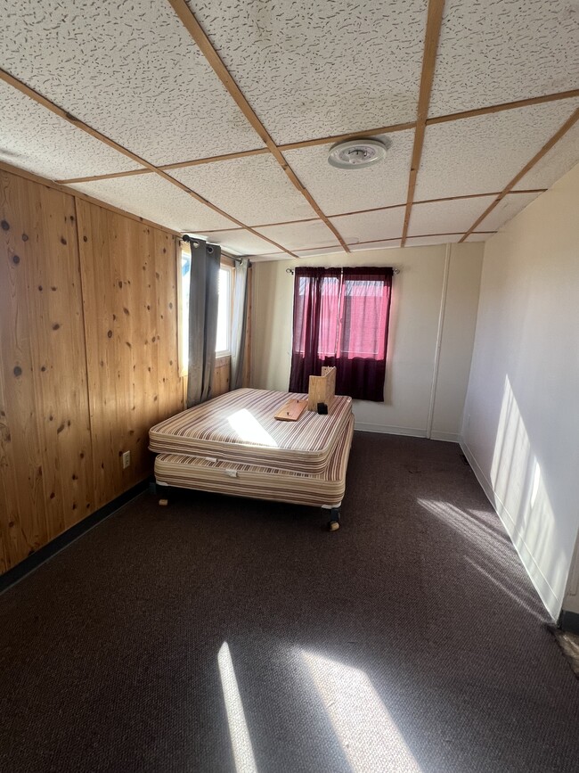 Building Photo - 1565 Ray's Rd