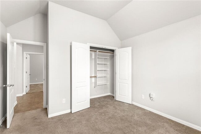 Building Photo - 1811 Grebe Dr