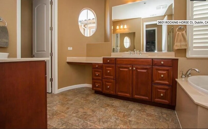 Building Photo - 3601 Rocking Horse Ct