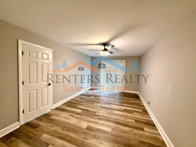 Building Photo - 2 Bedroom Condo on Chapman Mountain