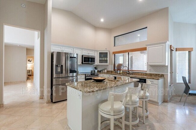 Building Photo - 9910 E Sutton Dr